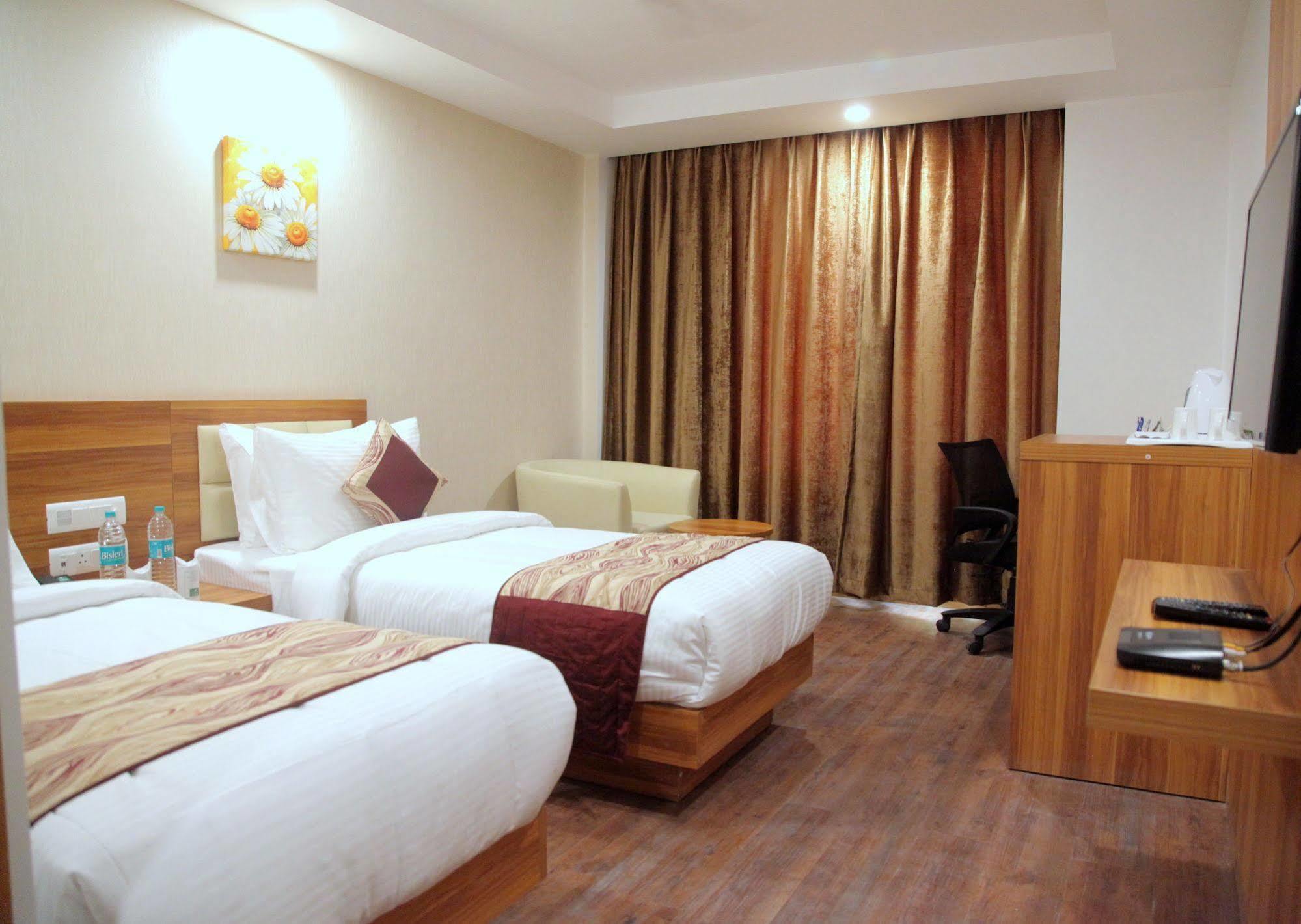 Le Roi Jammu - Near Jammu Railway Station Hotel Eksteriør billede